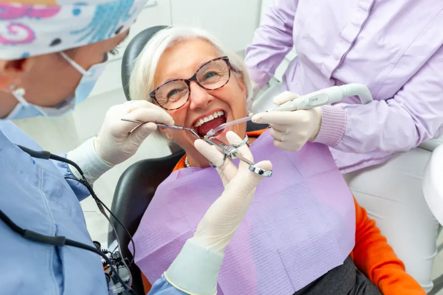 Periodonticsin Grimsby
